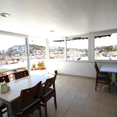 Bonapart Hotel Çeşme Exterior foto