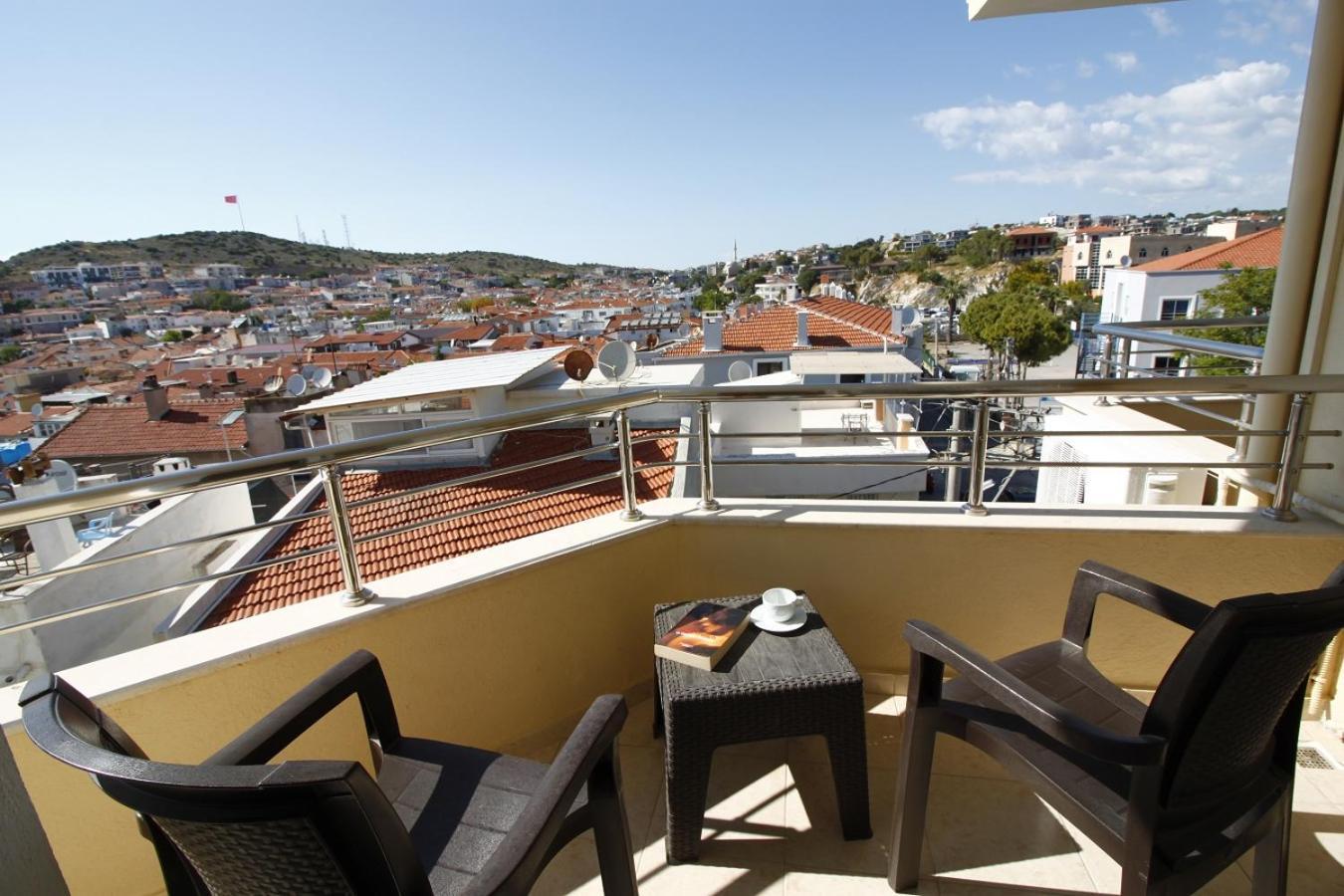 Bonapart Hotel Çeşme Exterior foto