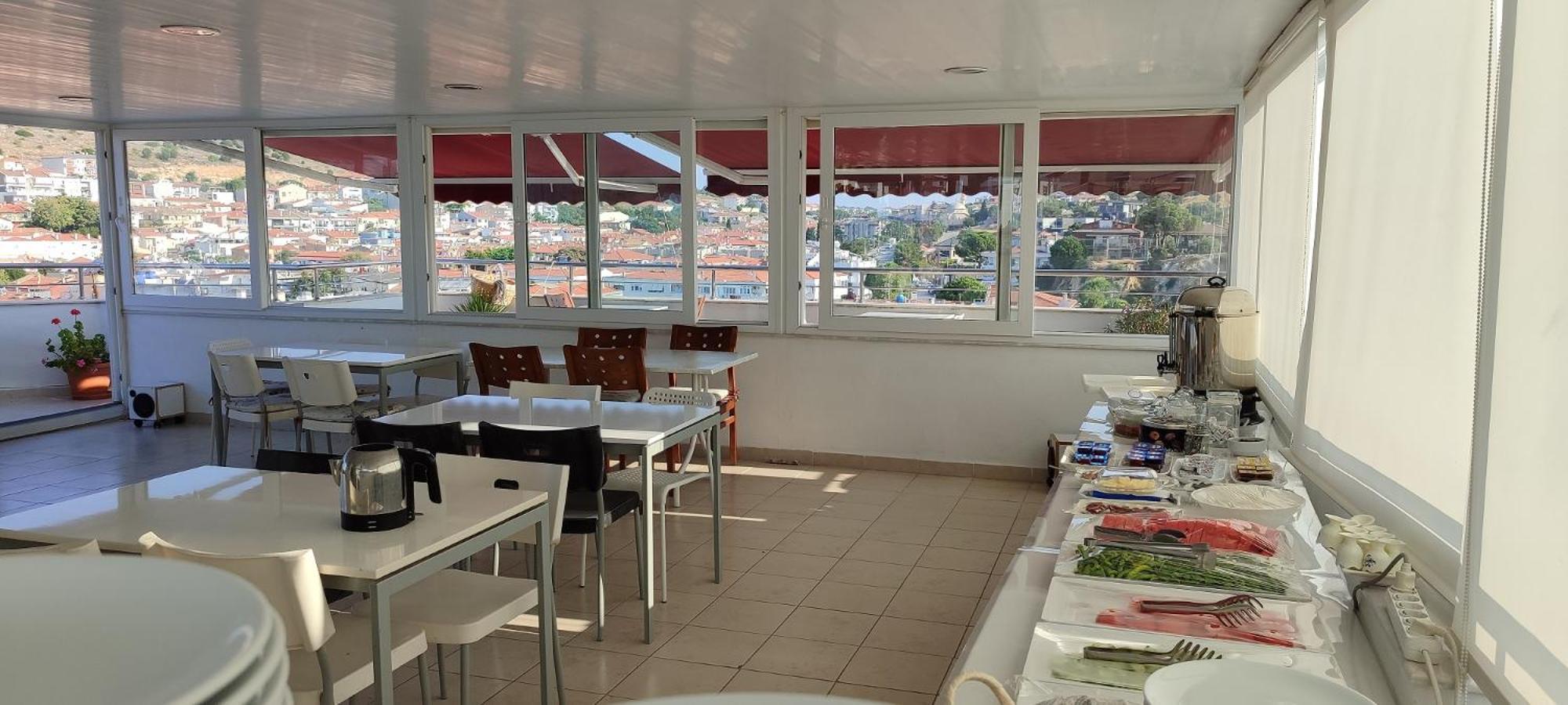 Bonapart Hotel Çeşme Exterior foto